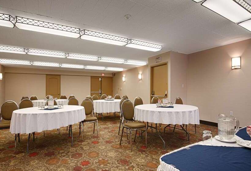 Best Western North Bay Hotel & Conference Centre