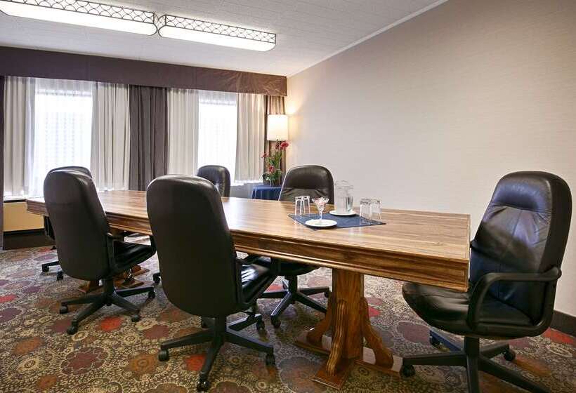 Best Western North Bay Hotel & Conference Centre