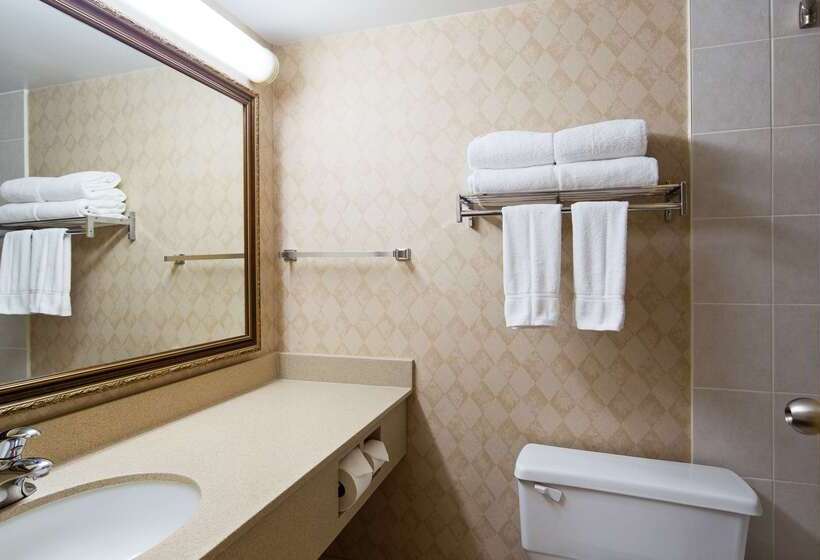 Best Western North Bay Hotel & Conference Centre