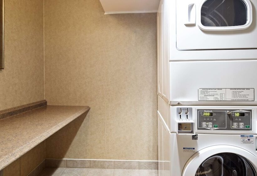 Best Western North Bay Hotel & Conference Centre