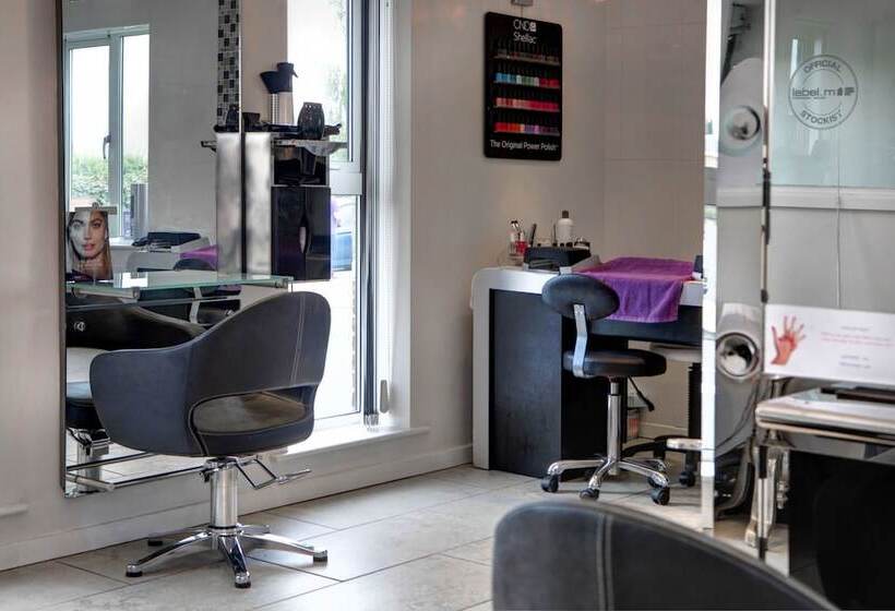 Best Western Plus Bentley Hotel, Leisure Club & Spa