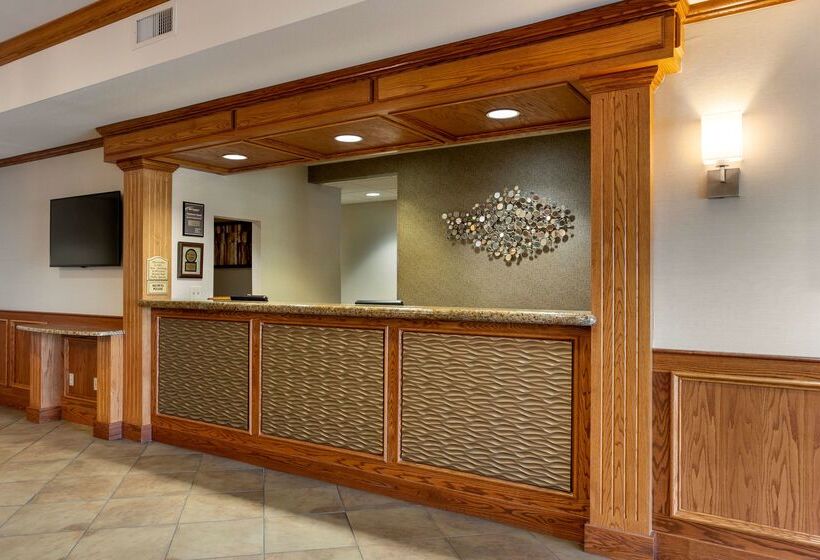 فندق Best Western Plus Capital Inn