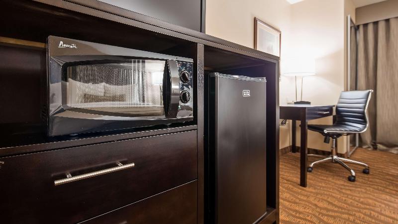 فندق Best Western Plus Capital Inn