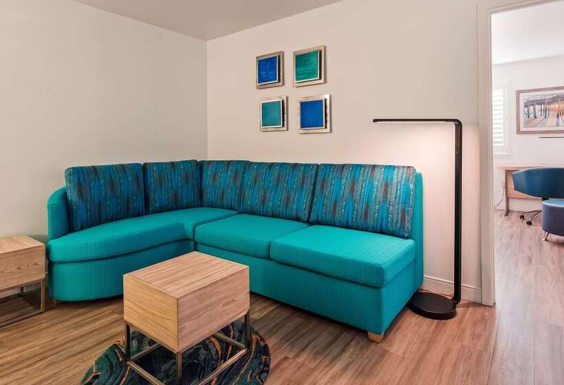 فندق Best Western Plus Capitola By The Sea Inn & Suites