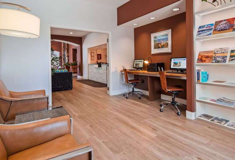 فندق Best Western Plus Capitola By The Sea Inn & Suites