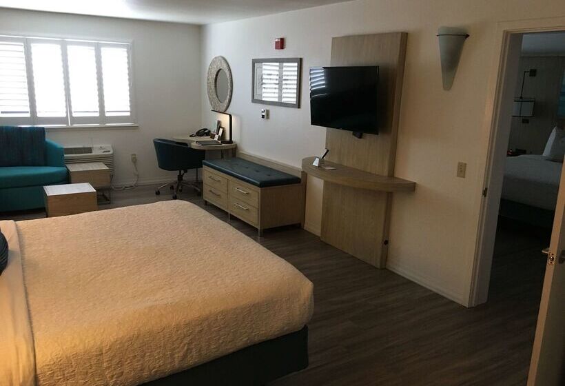 فندق Best Western Plus Capitola By The Sea Inn & Suites