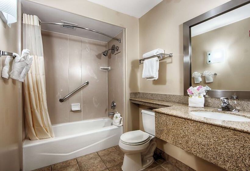 هتل Best Western Plus Capitola By The Sea Inn & Suites