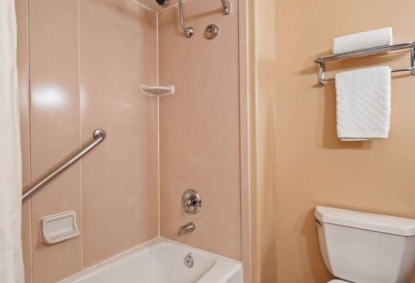 فندق Best Western Plus Capitola By The Sea Inn & Suites