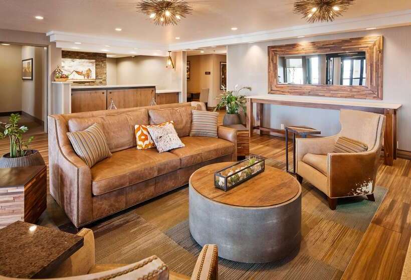 בית מלון כפרי Best Western Plus Cottontree Inn