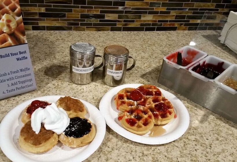 בית מלון כפרי Best Western Plus Cottontree Inn