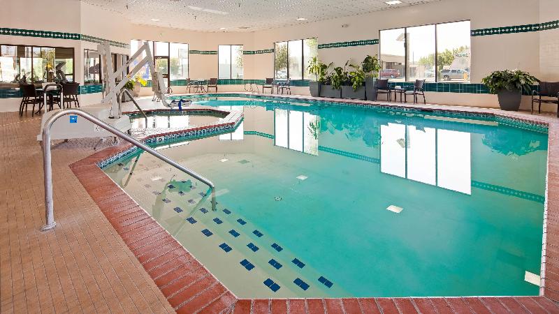 בית מלון כפרי Best Western Plus Cottontree Inn