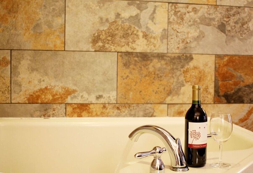 فندق Best Western Plus Des Moines West Inn & Suites