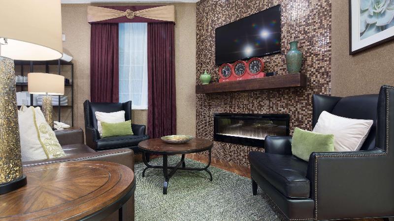 فندق Best Western Plus Des Moines West Inn & Suites