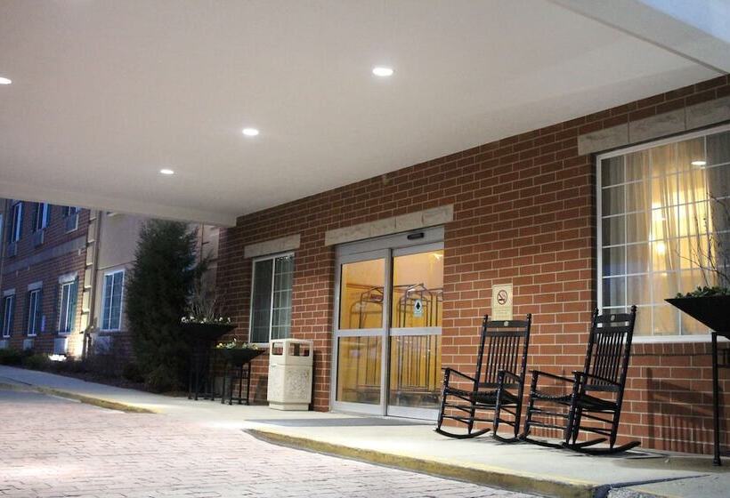 فندق Best Western Plus Des Moines West Inn & Suites