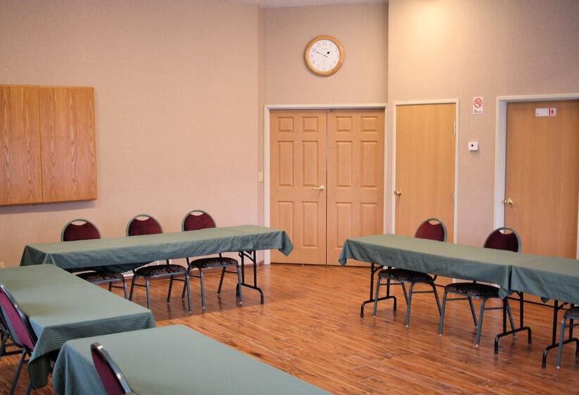 فندق Best Western Plus Des Moines West Inn & Suites