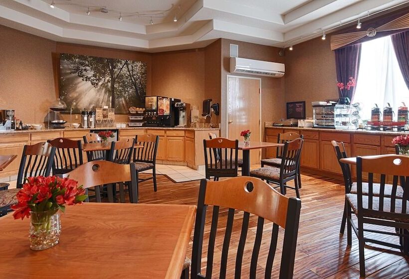فندق Best Western Plus Des Moines West Inn & Suites