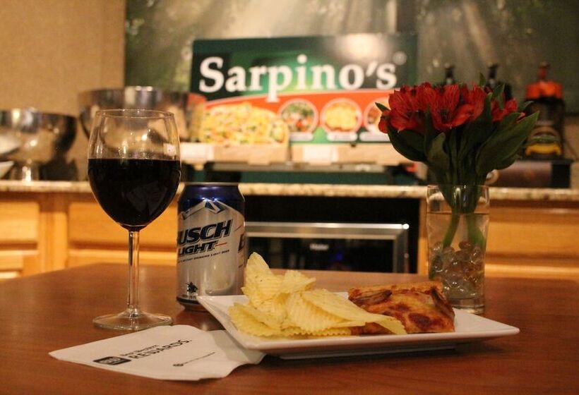 فندق Best Western Plus Des Moines West Inn & Suites