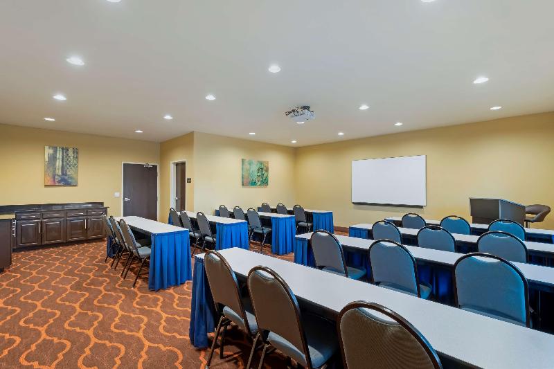 هتل Best Western Plus Dfw Airport Suites