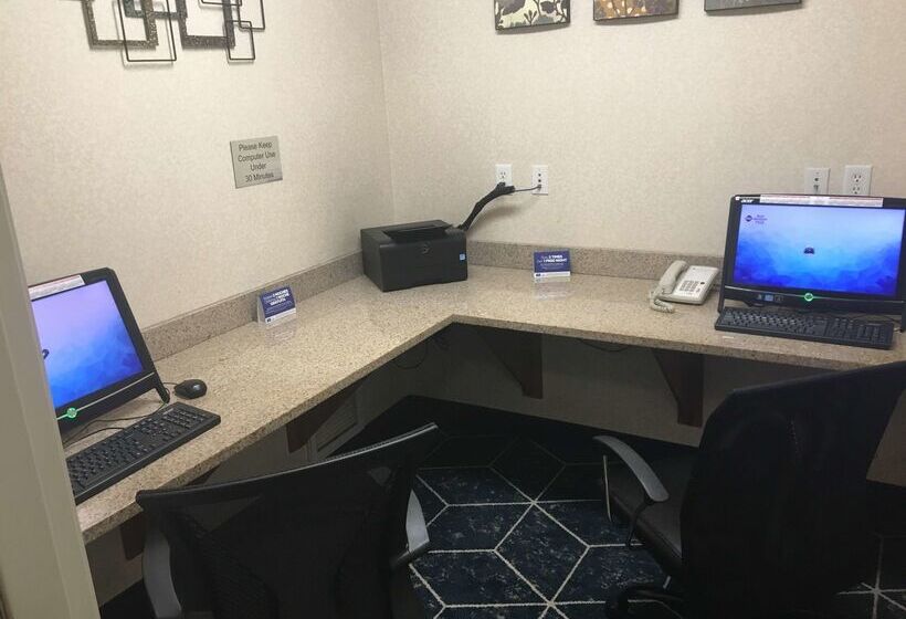 فندق Best Western Plus Gateway Inn & Suites   Aurora