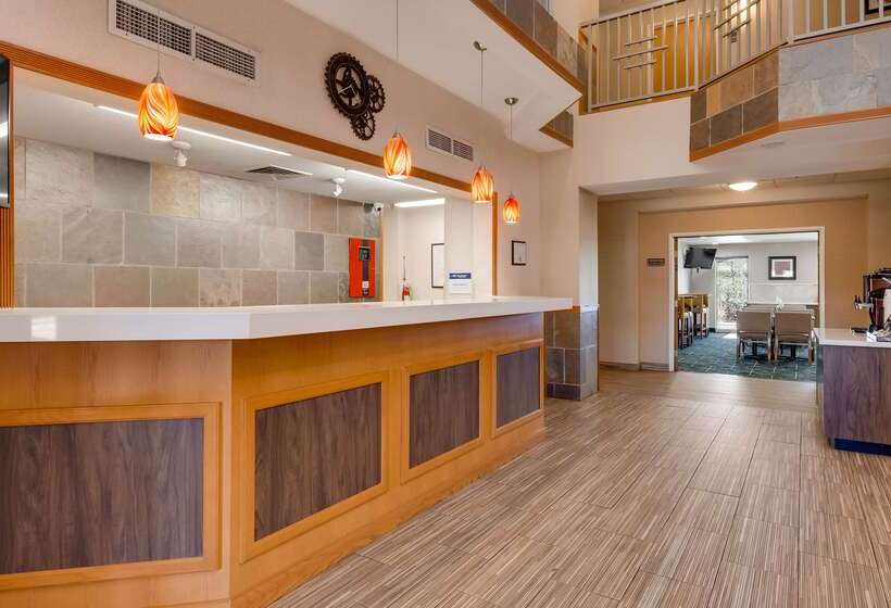 فندق Best Western Plus Gateway Inn & Suites   Aurora