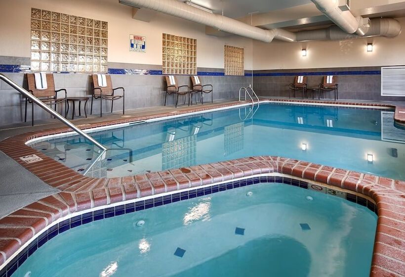 فندق Best Western Plus Gateway Inn & Suites   Aurora