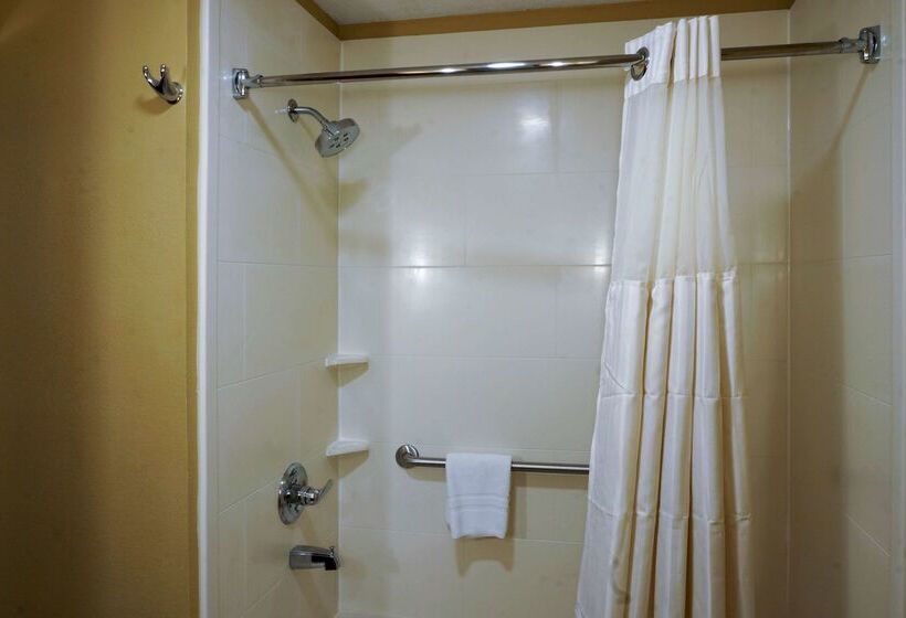 בית מלון כפרי Best Western Plus Georgetown Corporate Center