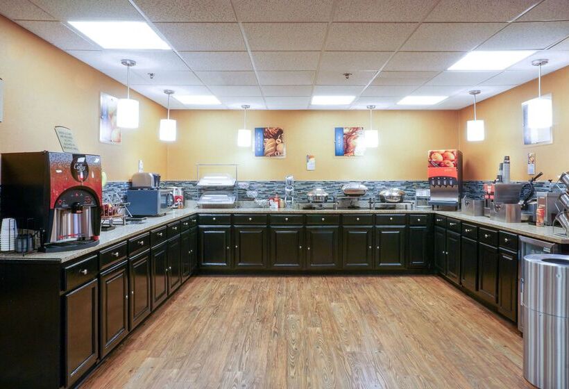 בית מלון כפרי Best Western Plus Georgetown Corporate Center