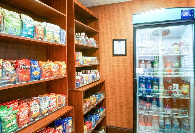 בית מלון כפרי Best Western Plus Georgetown Corporate Center