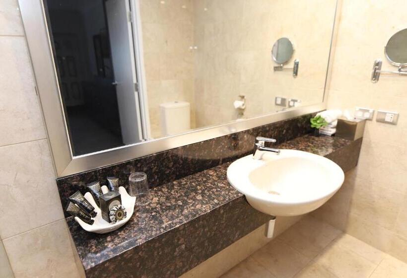 בית מלון כפרי Best Western Plus Goulburn