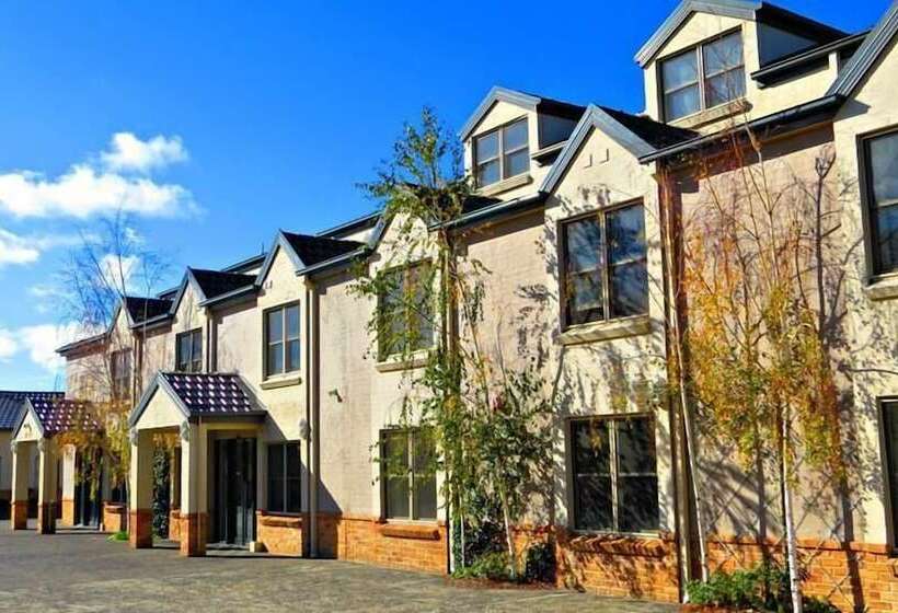 בית מלון כפרי Best Western Plus Goulburn