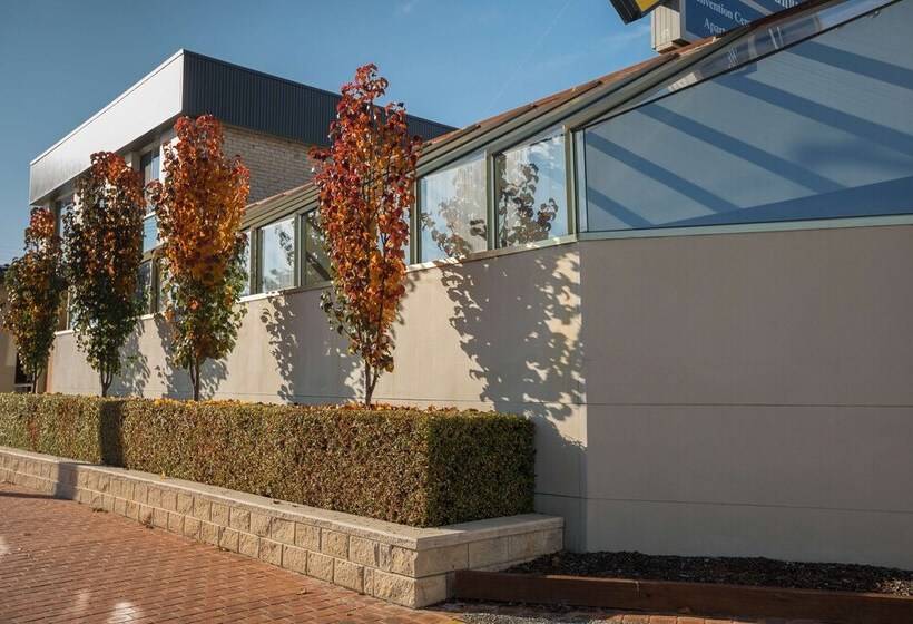 בית מלון כפרי Best Western Plus Goulburn