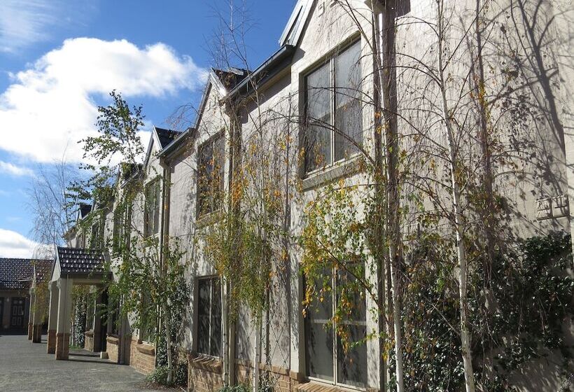 בית מלון כפרי Best Western Plus Goulburn