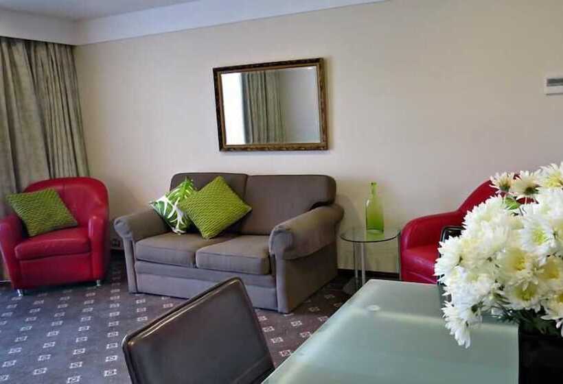 בית מלון כפרי Best Western Plus Goulburn