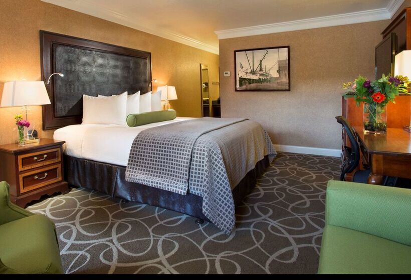 فندق Best Western Plus Humboldt Bay Inn