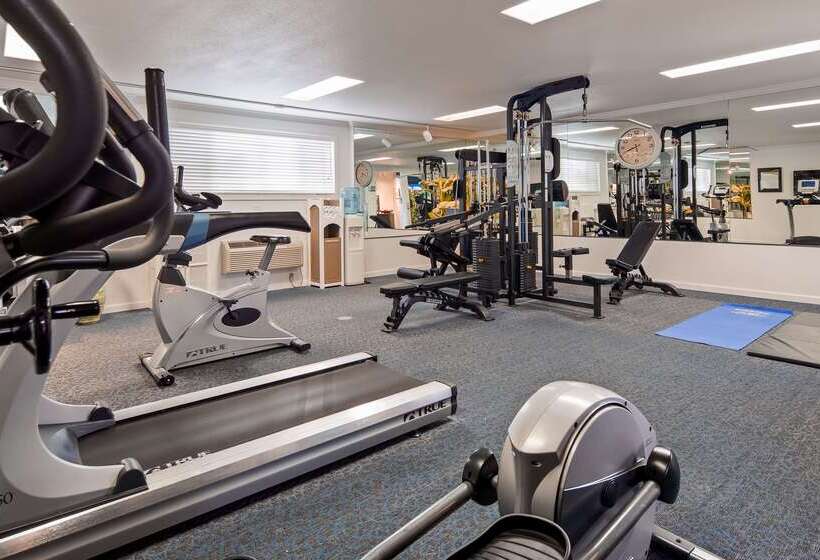 فندق Best Western Plus Humboldt Bay Inn