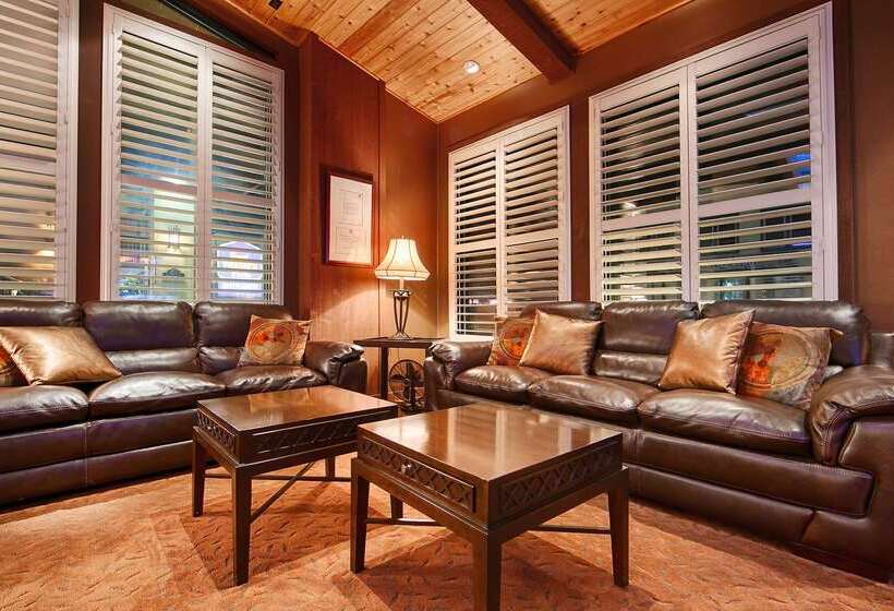 فندق Best Western Plus Humboldt Bay Inn