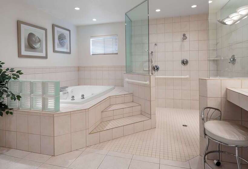 בית מלון כפרי Best Western Plus Humboldt Bay Inn