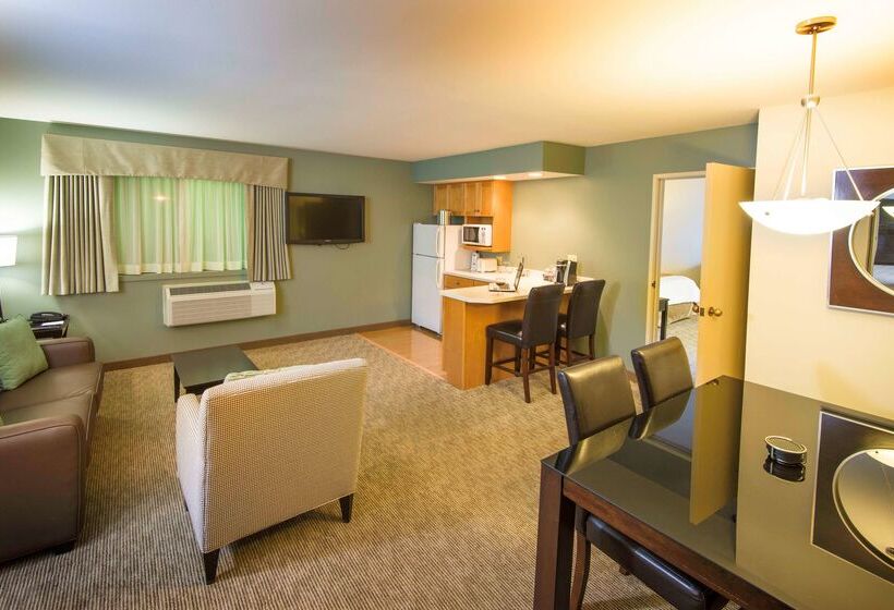 בית מלון כפרי Best Western Plus Inntowner Madison