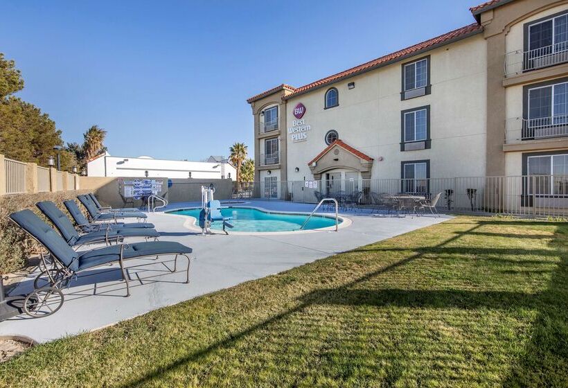 Отель Best Western Plus John Jay Inn & Suites