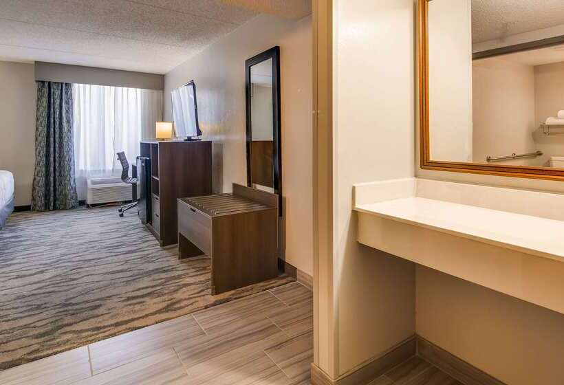 ホテル Best Western Plus Knoxville Cedar Bluff