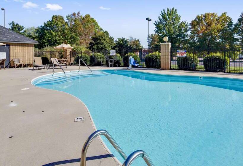 ホテル Best Western Plus Knoxville Cedar Bluff