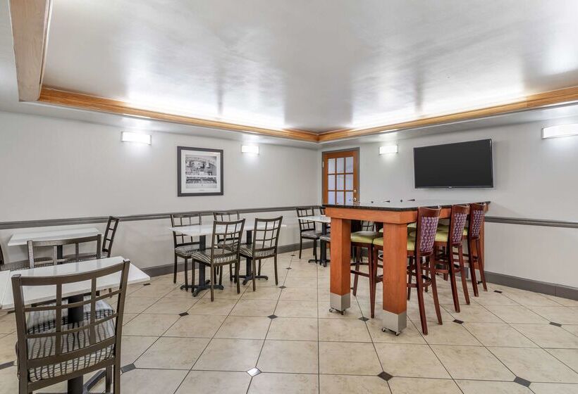 ホテル Best Western Plus Knoxville Cedar Bluff