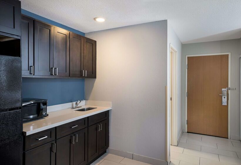 فندق Best Western Plus Mountain View Auburn Inn