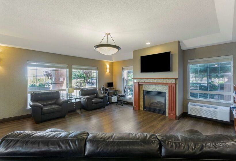 فندق Best Western Plus Park Place Inn & Suites