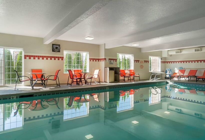 فندق Best Western Plus Park Place Inn & Suites