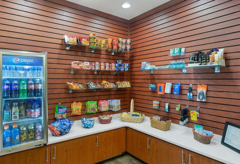 فندق Best Western Plus Park Place Inn & Suites