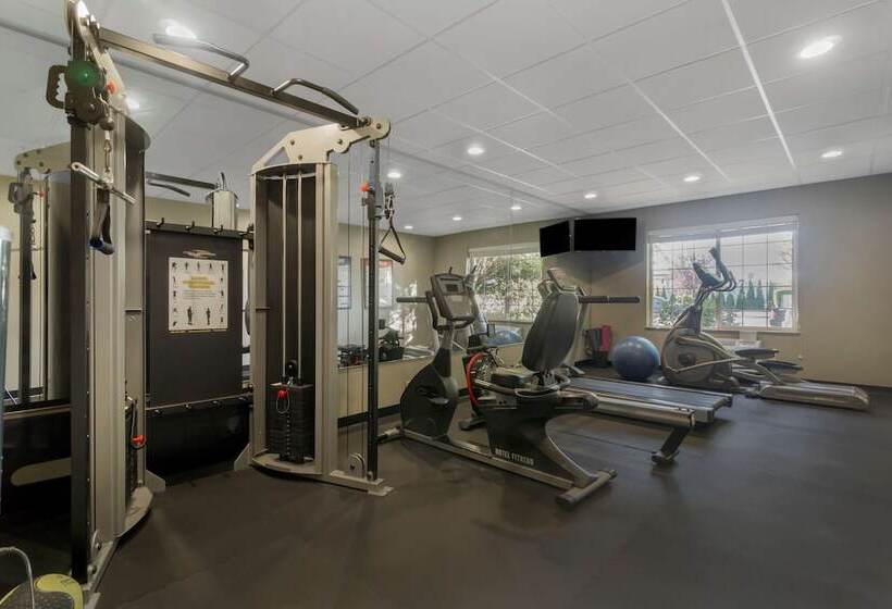 فندق Best Western Plus Park Place Inn & Suites