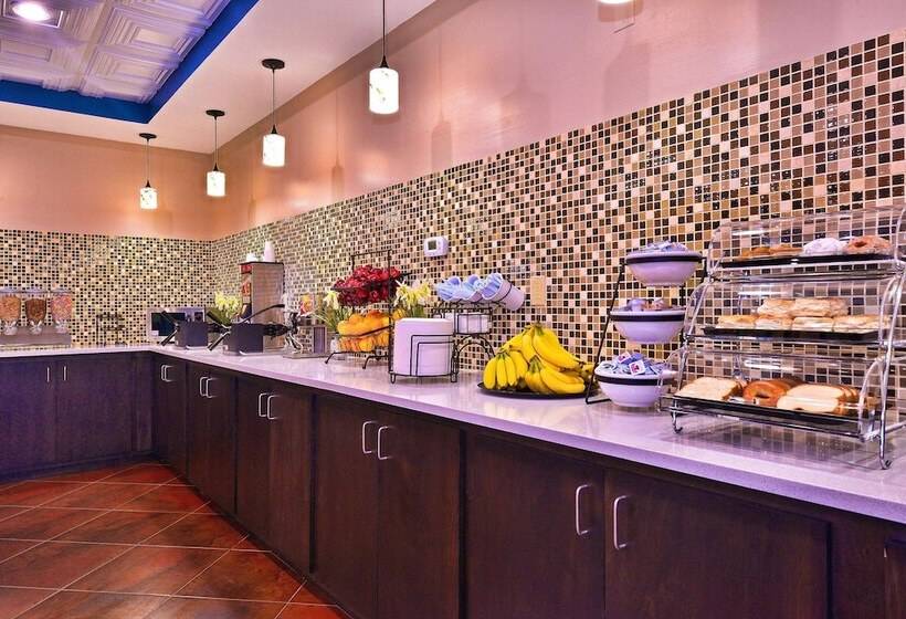 فندق Best Western Plus Savannah Airport Inn And Suites