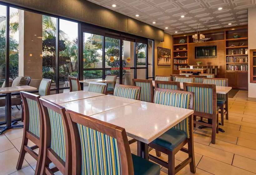 هتل Best Western Plus South Coast Inn