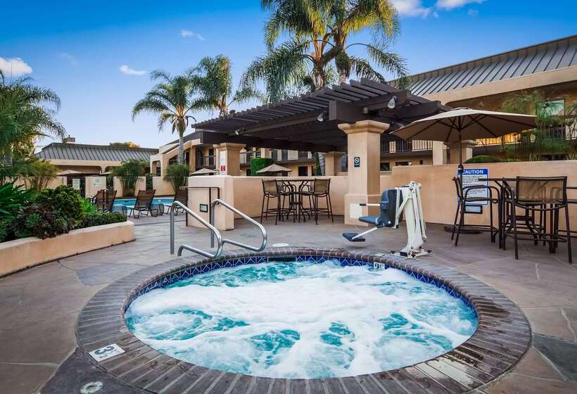 فندق Best Western Plus South Coast Inn